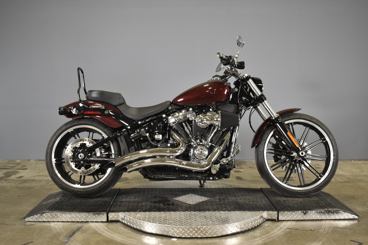 2018 Harley-Davidson® Breakout® 114 Twisted Cherry | Motown Harley