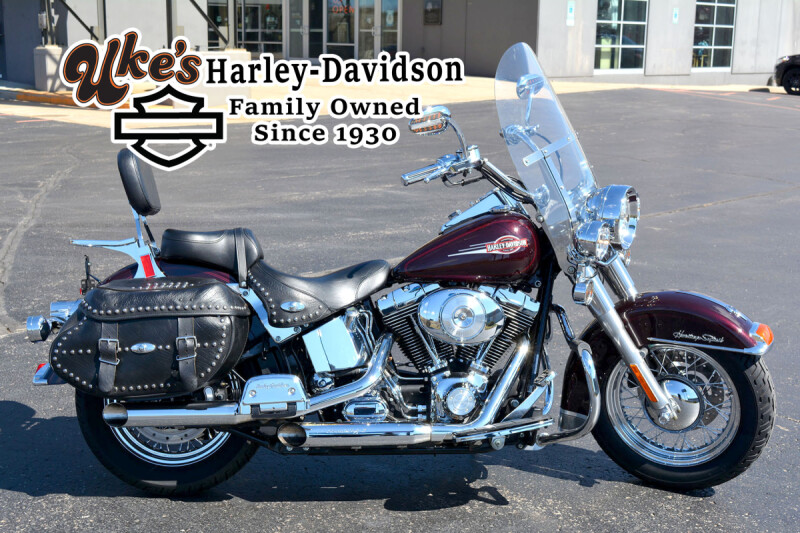 2005 Harley-Davidson® Heritage Softail® Classic Black Cherry Pearl