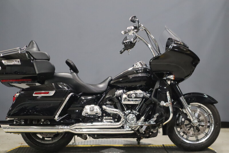 2018 Harley-Davidson® Road Glide® Ultra FLTRU