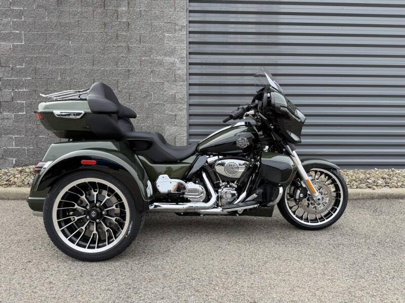 2026 Harley-Davidson® Street Glide 3 Limited FLHLT