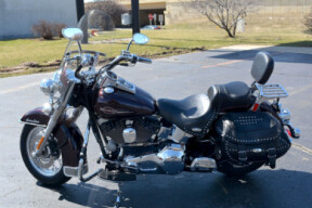 2005 Harley-Davidson® Heritage Softail® Classic Black Cherry Pearl thumb 2