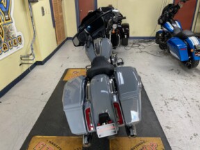 2026 Harley-Davidson® Street Glide® Dark Billiard Gray Chrome Trim thumb 0
