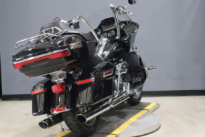 2018 Harley-Davidson® Road Glide® Ultra FLTRU thumb 0