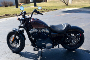 2014 Harley-Davidson® Forty-Eight® Blackened Cayenne thumb 2