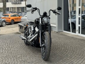 2026 Harley-Davidson® Street Bob® Vivid Black Chrome Laced Wheels thumb 2