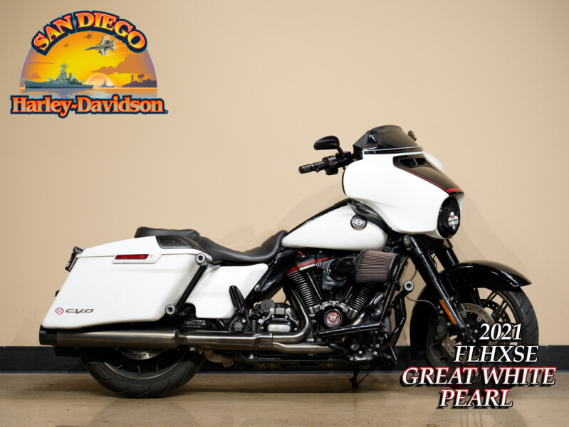 FLHXSE 2021 CVO™ Street Glide®