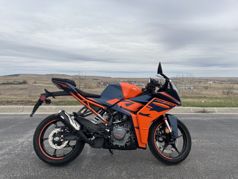 2023 KTM RC 390