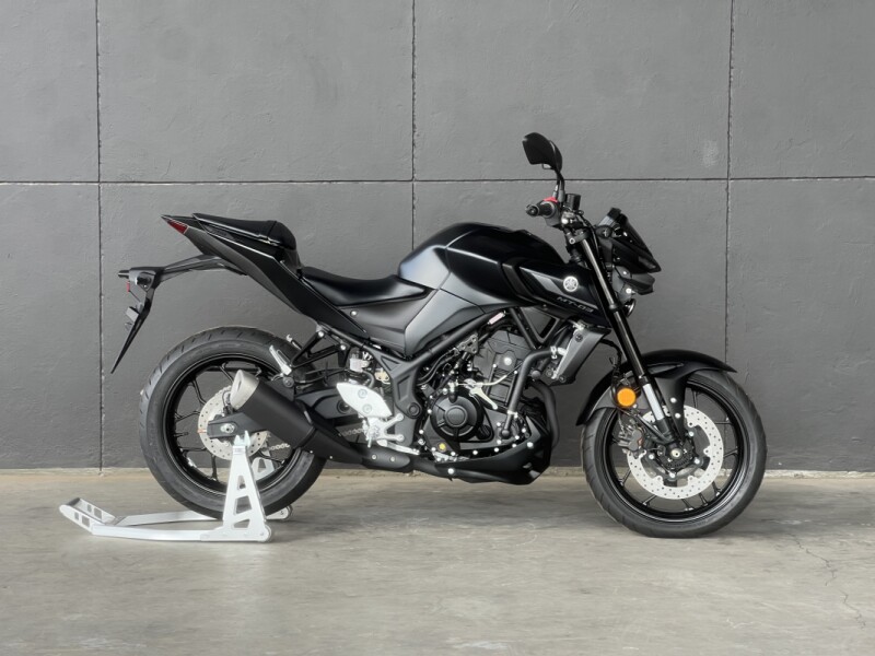 2025 YAMAHA MT-03 BLUE