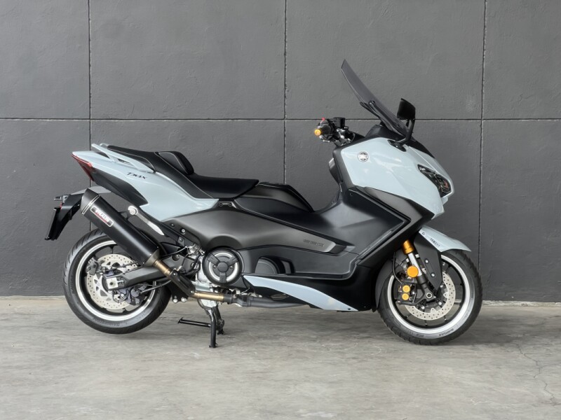 2025 YAMAHA 560 T MAX GREY