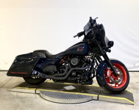 2017 Street Glide® Special FLHXS thumb 3