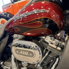 2011 Harley-Davidson CVO Ultra Classic Electra Glide FLHTCUSE6 thumb 0