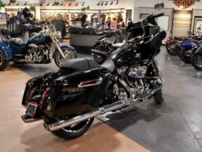 2026 Harley-Davidson Road Glide Grand American Touring thumb 2