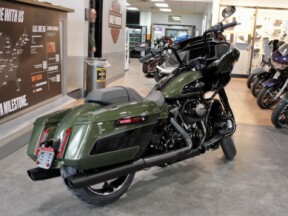 2026 Harley-Davidson Road Glide Grand American Touring thumb 2