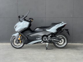 2025 YAMAHA 560 T MAX GREY thumb 1