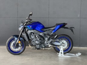 2025 YAMAHA MT- 09 SHIFT BLUE thumb 1