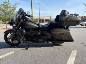 2021 CVO Limited Bronze Armor thumb 0