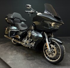 Harley-Davidson® Road Glide Limited 2026 FLTRXL IRON HORSE MTLC thumb 3