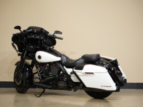 FLHXSE 2021 CVO™ Street Glide® thumb 0