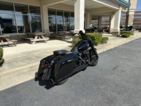 FLHRXS 2022 Road King® Special thumb 3