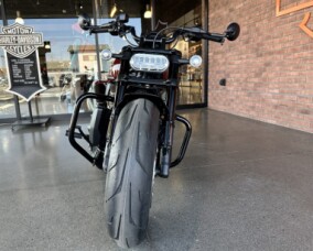 2024 Harley-Davidson® Sportster™ S RED ROCK thumb 0