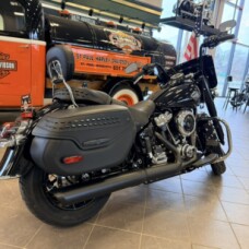 2025 Harley-Davidson Heritage Classic FLHC thumb 3