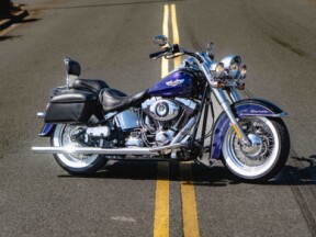  2013 Softail® Deluxe thumb 2