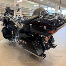 2015 Harley-Davidson CVO Electra Glide Ultra Limited FLHTKSE thumb 0