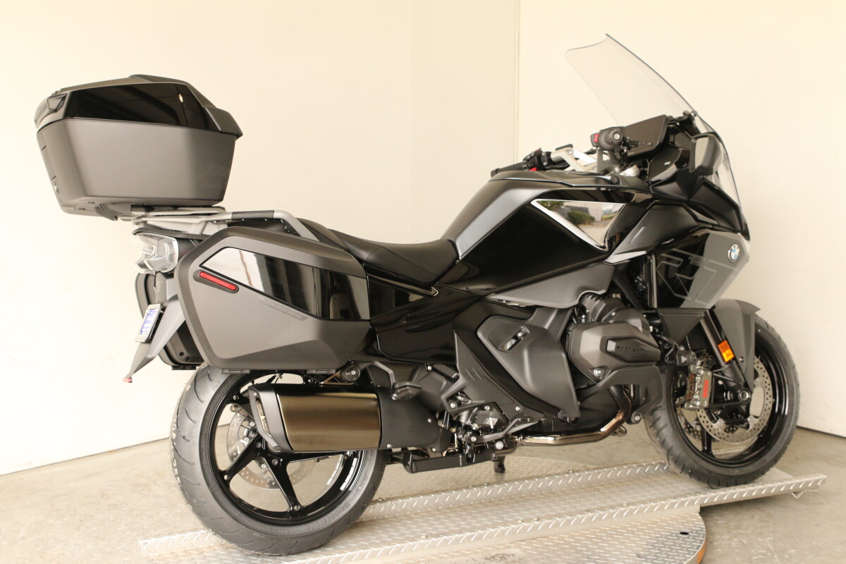 On Sale 2026 BMW R 1300 RT, photo 2