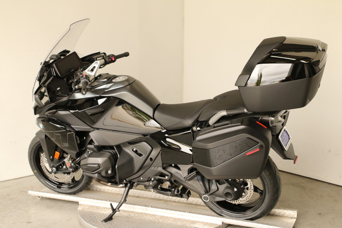 On Sale 2026 BMW R 1300 RT, photo 6