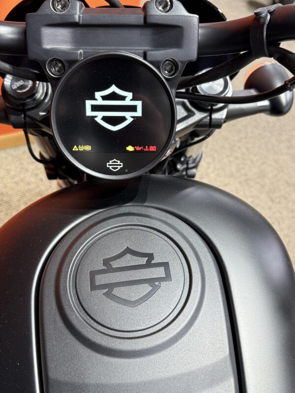 2026 Harley-Davidson® Nightster® Special Black Denim Black Trim, photo 6