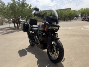 2026 Harley-Davidson® Pan America 1250 Limited Dark Billiard Gray thumb 2