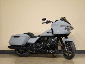 FLTRX 2026 Road Glide™ thumb 2