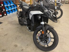 2026 BMW Motorrad R 1300 GS Blackstorm Metallic thumb 3
