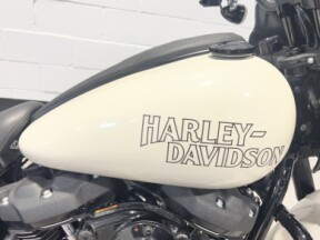 2023 Harley-Davidson® Low Rider® S White Sand Pearl  FXLRS thumb 3