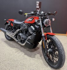 2026 Harley-Davidson® Nightster® Blood Orange Black Trim thumb 2