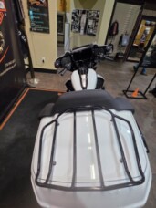 2026 Harley-Davidson® Street Glide Limited White Onyx Pearl Black Trim thumb 0