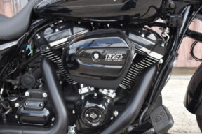 2023 Harley-Davidson® Freewheeler® FLRT thumb 2