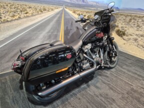2026 Harley-Davidson® Low Rider® ST Vivid Black Black Trim thumb 0
