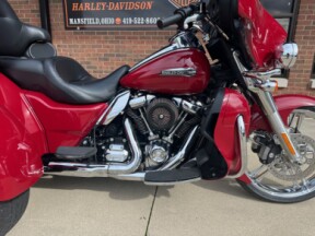 2021 Harley-Davidson Tri Glide Ultra Trike FLHTCUTG thumb 2