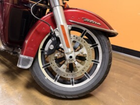 FLHTCU 2017 Electra Glide® Ultra Classic® thumb 3