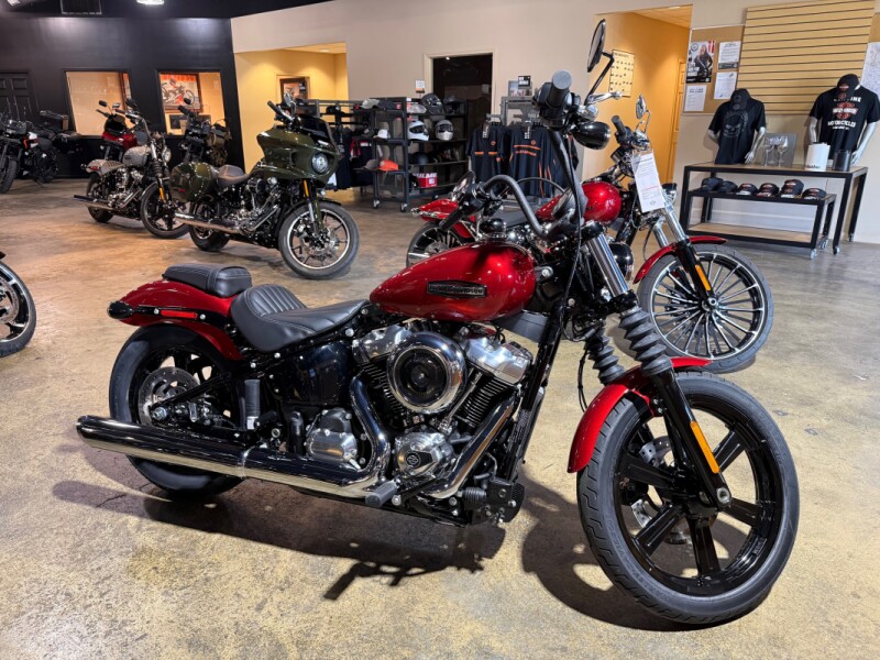 HARLEY-DAVIDSON 切り替えブルゾン　レザー×ナイロン　ボルドー Harley Davidson Women's Pink Label Swarovski Crystal Leather