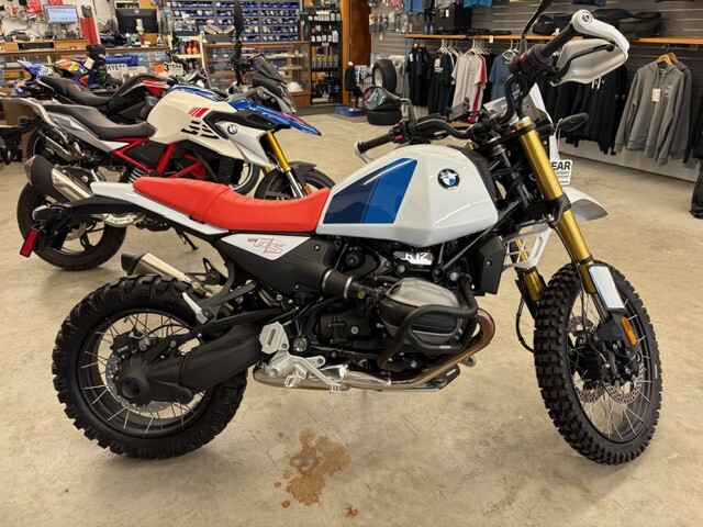 2026 BMW Motorrad R 12 G/S Light White