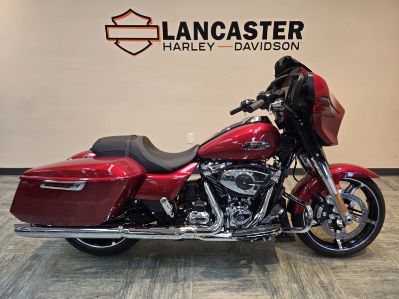 2025 Harley-Davidson® Street Glide® Brilliant Red  FLHX