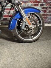 Harley-Davidson® Freewheeler™ 2015 FLRT SUPERIOR BLUE thumb 1