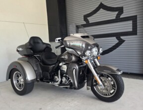 2023 Harley-Davidson® Tri Glide® Ultra thumb 3
