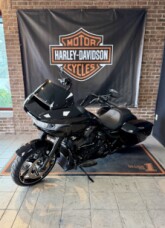 2026 Harley-Davidson® Road Glide® Vivid Black Black Trim thumb 1