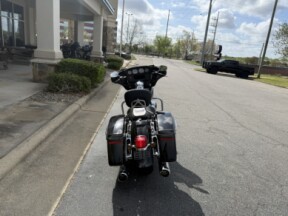 FLHT 2021 Electra Glide® Standard thumb 2