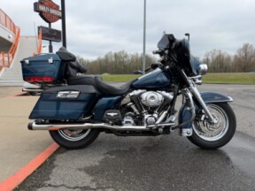 2002 Harley-Davidson® Electra Glide® Classic Luxury Blue thumb 2