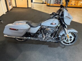FLHX 2026 Street Glide® thumb 3