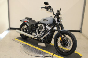 2026 Harley-Davidson Street Bob Cruiser FXBB thumb 2